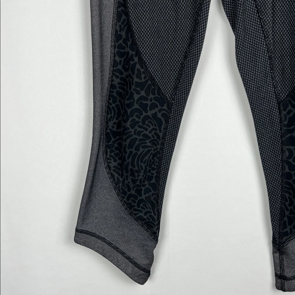 Lululemon Black and Gray Leggings‎